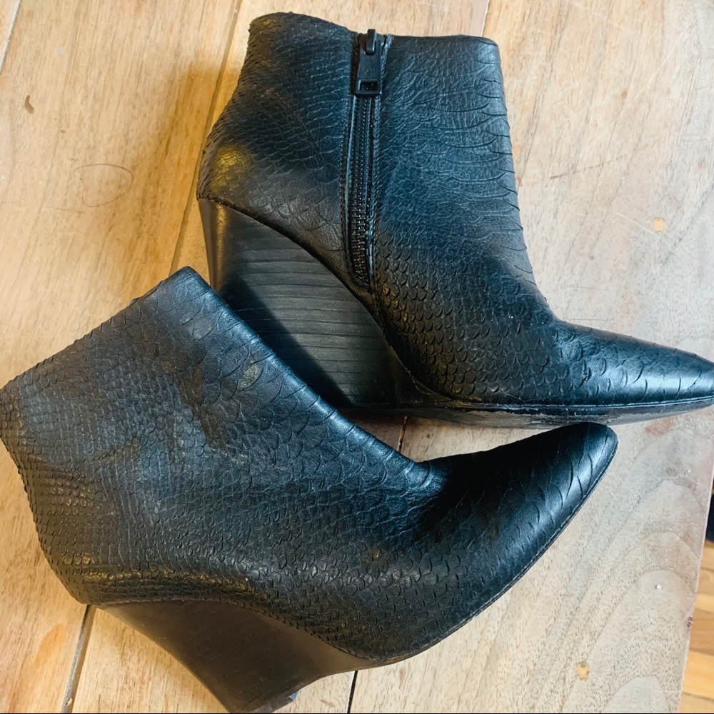 JOIE Jalena Snake Embossed Wedge Ankle Boot - Picture 6 of 9